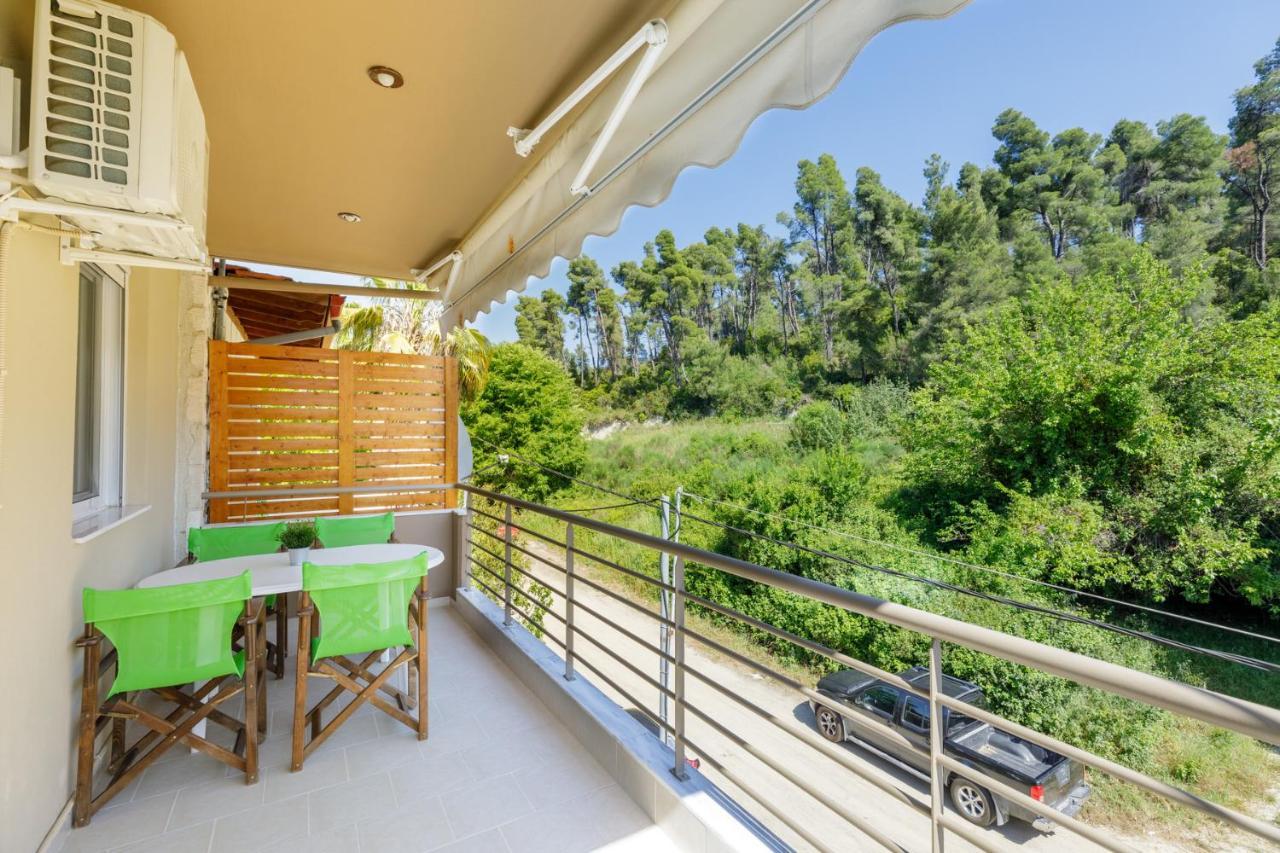 Siviri Forest View Apartment Luaran gambar